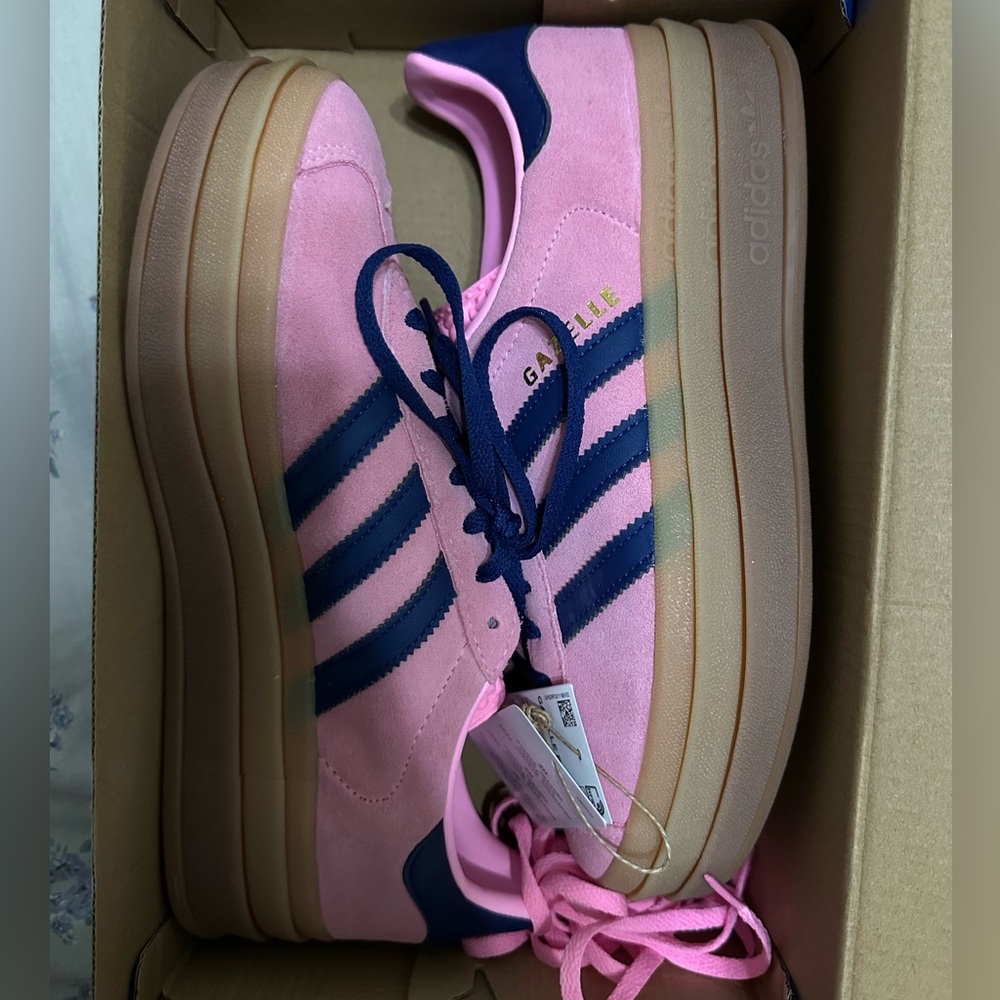 NWT Adidas Gazelle